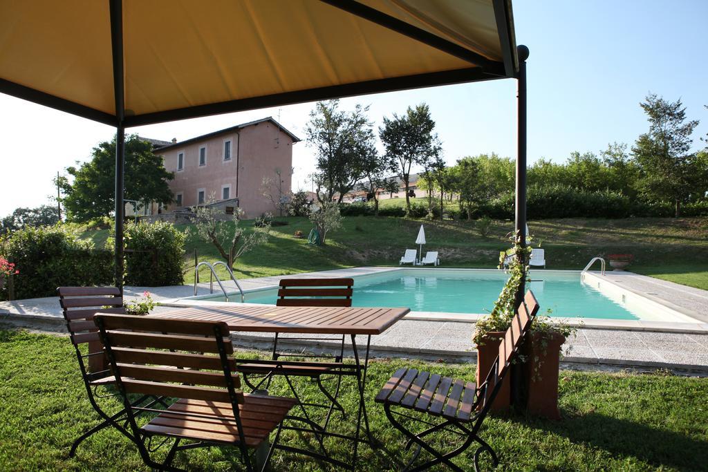 Tenuta San Felice Giano dellʼUmbria Exteriör bild